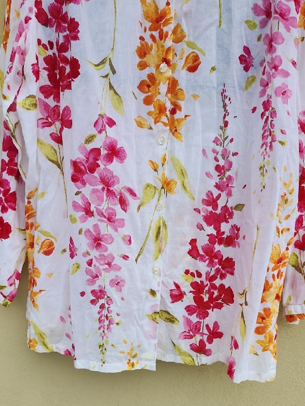Liz Claiborne Woman Floral Button-Up Blouse in White with Pink & Yellow Blooms - Picture 5 of 13